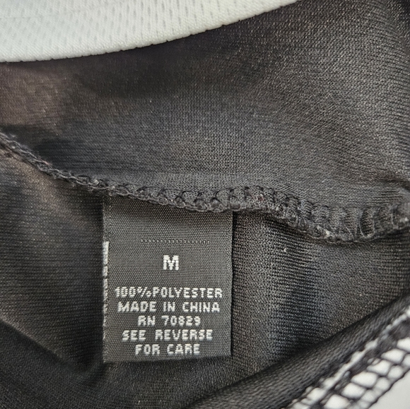 Sporty top by Carbon - Picture 6 of 8